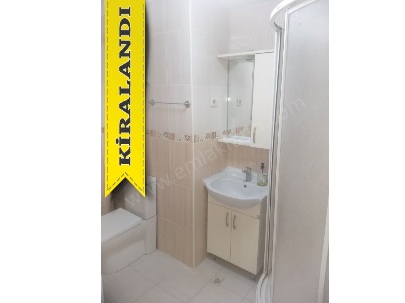 Kocamustafapaşa Müşir Süleyman Sk. Kiralık Daire 3+1 ( ESKİ PORTFÖY )