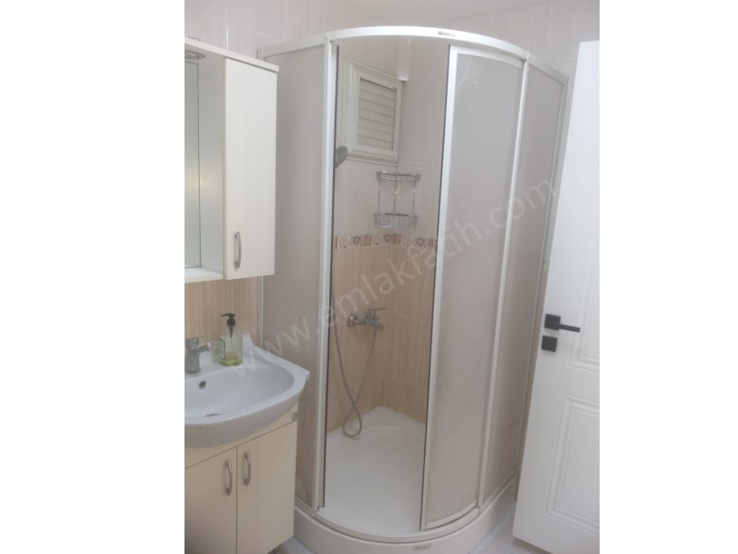 Kocamustafapaşa Müşir Süleyman Sk. Kiralık Daire 3+1 Deniz Manzaralı