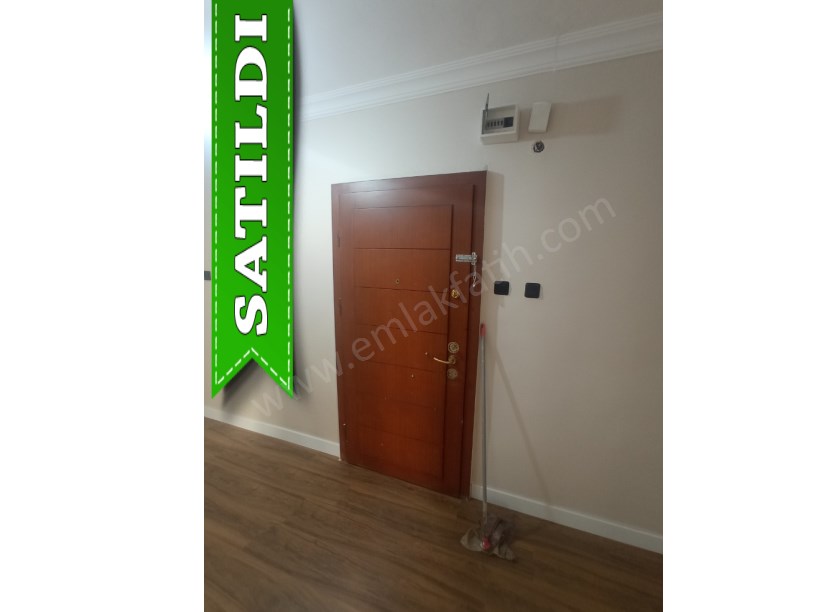 Kocamustafapaşa İzci Türk Sok. BOŞ 3+1 Satılık Daire Yapılı 1.KAT Daire