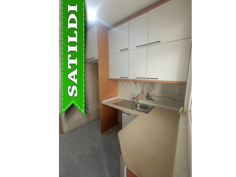 Kocamustafapaşa İzci Türk Sok. BOŞ 3+1 Satılık Daire Yapılı 1.KAT Daire