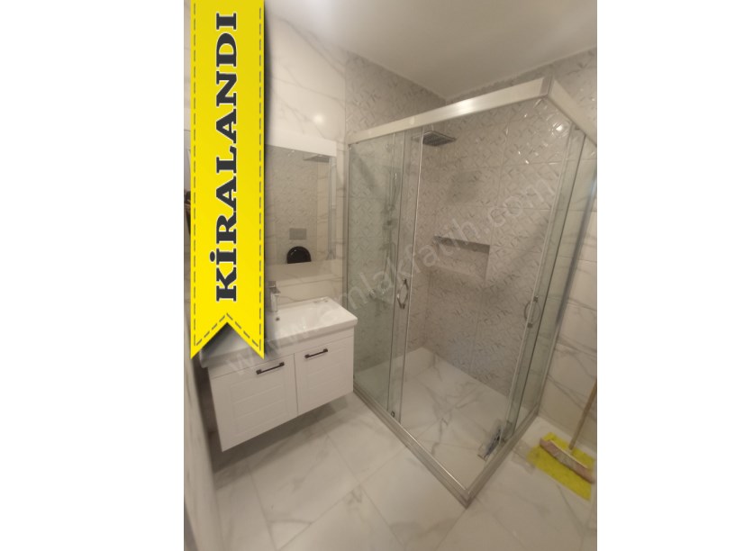 Kocamustafapaşa Nafız Gürman Caddesi Lüks Yapılı  ( ESKİ PORTFÖY )