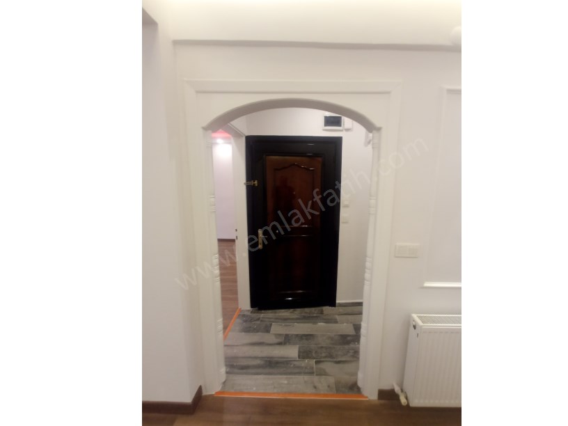 Kocamustafapaşa Nafız Gürman Caddesi Lüks Yapılı Kiralık Daire 3+1 Yeni Tadilatlı ( ►) Video Var