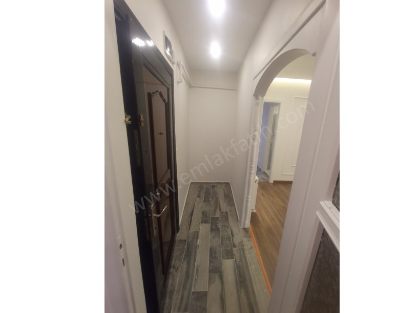 Kocamustafapaşa Nafız Gürman Caddesi Lüks Yapılı Kiralık Daire 3+1 Yeni Tadilatlı