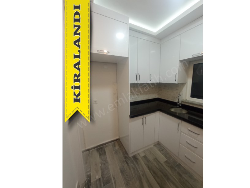 Kocamustafapaşa Nafız Gürman Caddesi Lüks Yapılı  ( ESKİ PORTFÖY )