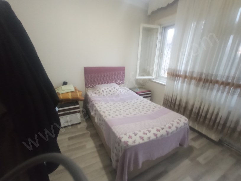 Kocamustafapaşa Nafız Gürman Cad 2+1 Deniz Manzaralı Balkonlu Boş 1.KAT Satılık Daire