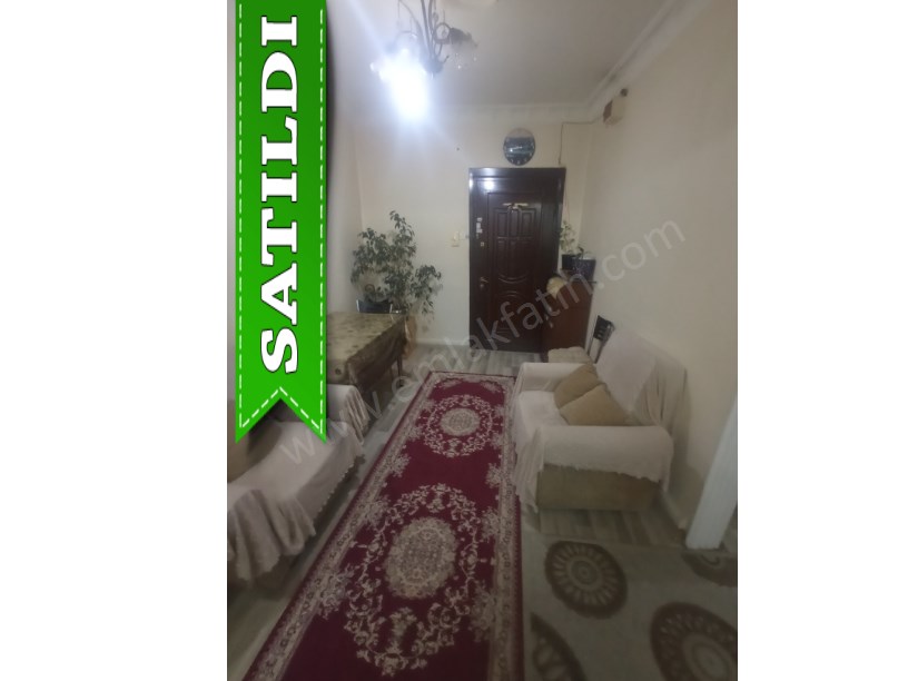 Kocamustafapaşa Nafız Gürman Cad 2+1 Deniz Manzaralı Balkonlu Boş 1.KAT Satılık Daire