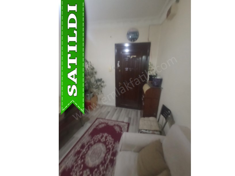 Kocamustafapaşa Nafız Gürman Cad 2+1 Deniz Manzaralı Balkonlu Boş 1.KAT Satılık Daire