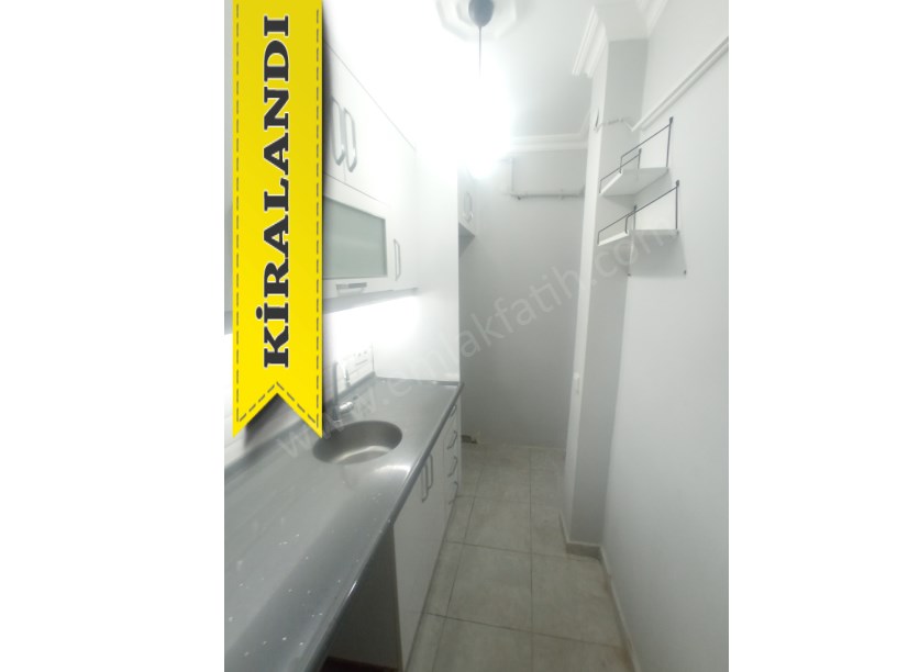 Kocamustafapaşa Hacıkadın Caddesi Daire 2+1 ( ESKİ PORTFÖY )