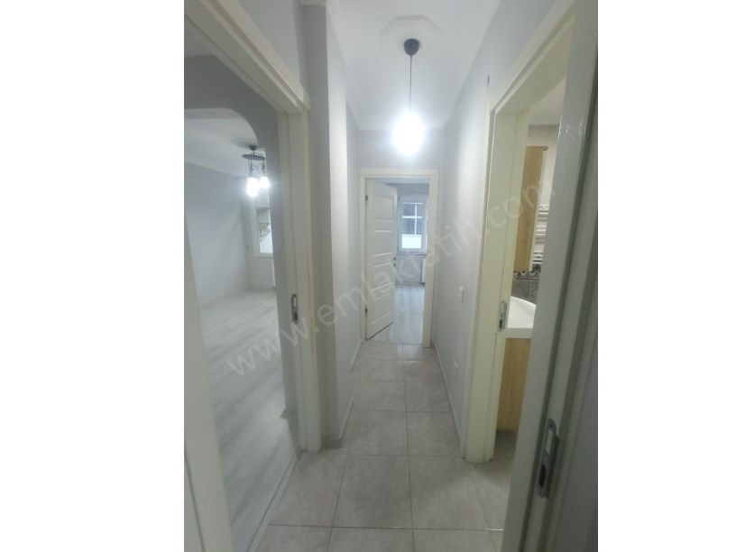 Kocamustafapaşa Hacıkadın Caddesi Full Yapılı Temiz Daire 2+1 ( ►) Video Var