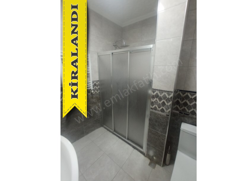 Kocamustafapaşa Hacıkadın Caddesi Daire 2+1 ( ESKİ PORTFÖY )