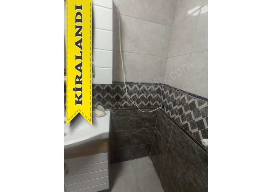 Kocamustafapaşa Hacıkadın Caddesi Daire 2+1 ( ESKİ PORTFÖY )