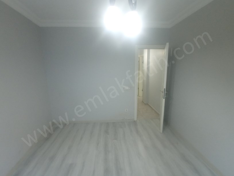 Kocamustafapaşa Hacıkadın Caddesi Full Yapılı Temiz Daire 2+1 ( ►) Video Var