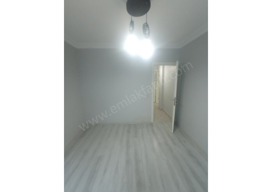 Kocamustafapaşa Hacıkadın Caddesi Full Yapılı Temiz Daire 2+1 ( ►) Video Var