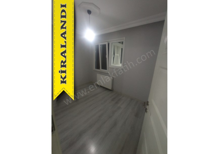 Kocamustafapaşa Hacıkadın Caddesi Daire 2+1 ( ESKİ PORTFÖY )