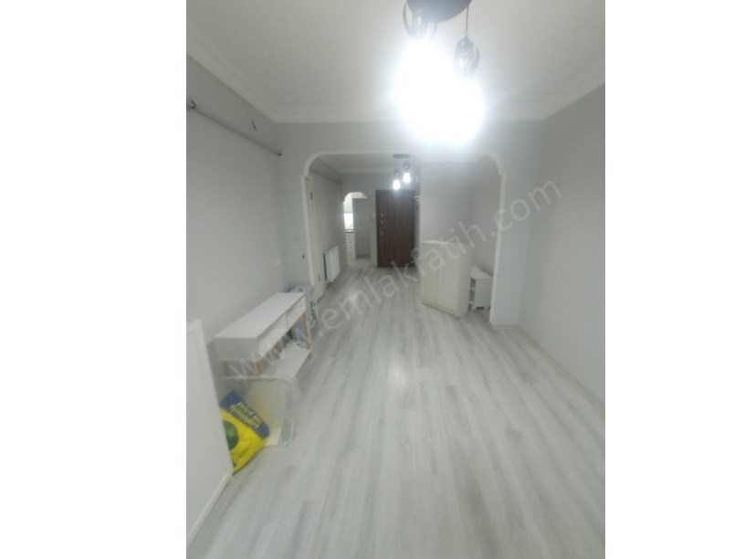 Kocamustafapaşa Hacıkadın Caddesi Full Yapılı Temiz Daire 2+1 ( ►) Video Var