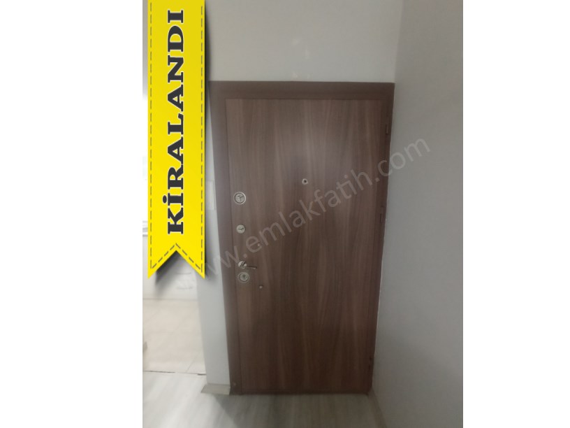 Kocamustafapaşa Hacıkadın Caddesi Daire 2+1 ( ESKİ PORTFÖY )