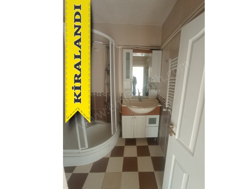 Kocamustafapaşa Kiralık Daire Kemancı Sitesi BİM Yanında  ( ESKİ PORTFÖY )