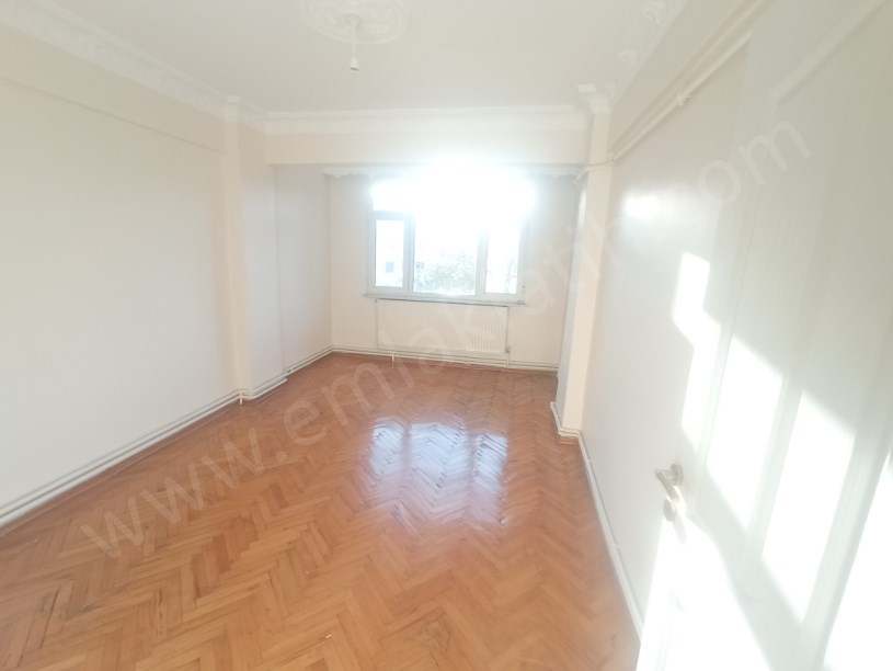 Kocamustafapaşa Kiralık Daire Kemancı Sitesi BİM Yanında  ( ESKİ PORTFÖY )