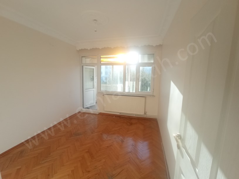 Kocamustafapaşa Kiralık Daire Kemancı Sitesi BİM Yanında  ( ESKİ PORTFÖY )
