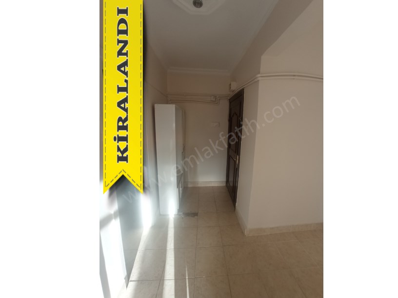 Kocamustafapaşa Kiralık Daire Kemancı Sitesi BİM Yanında  ( ESKİ PORTFÖY )
