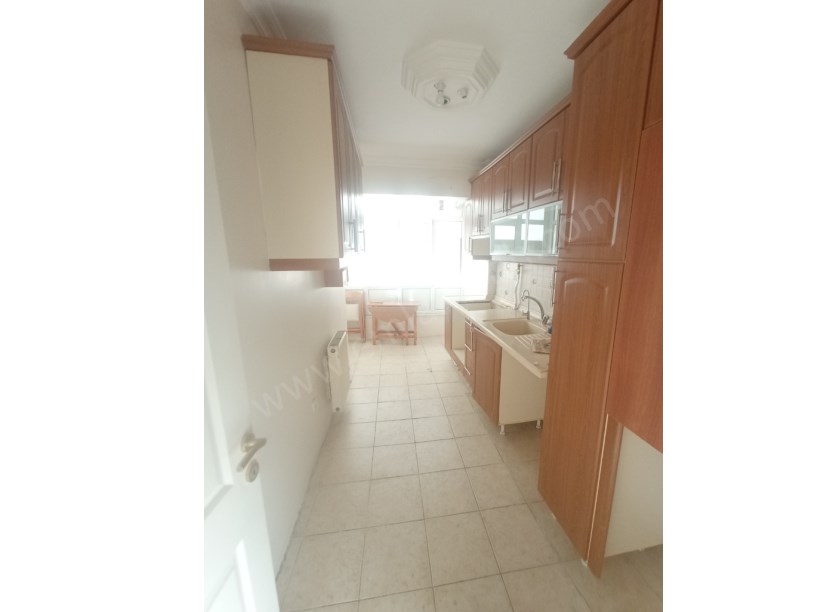 Kocamustafapaşa Kiralık Daire Kemancı Sitesi BİM Yanında 2+1 1.kat