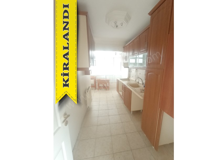 Kocamustafapaşa Kiralık Daire Kemancı Sitesi BİM Yanında  ( ESKİ PORTFÖY )