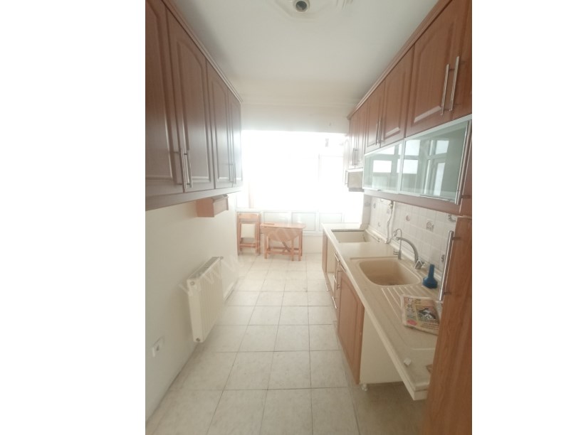 Kocamustafapaşa Kiralık Daire Kemancı Sitesi BİM Yanında 2+1 1.kat ( ►) Video Var