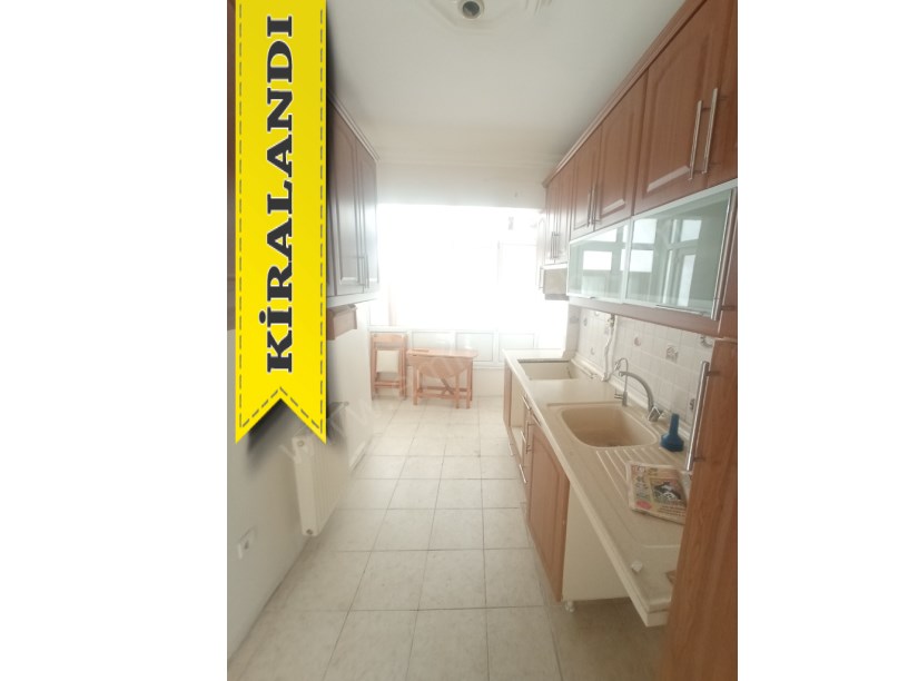 Kocamustafapaşa Kiralık Daire Kemancı Sitesi BİM Yanında  ( ESKİ PORTFÖY )