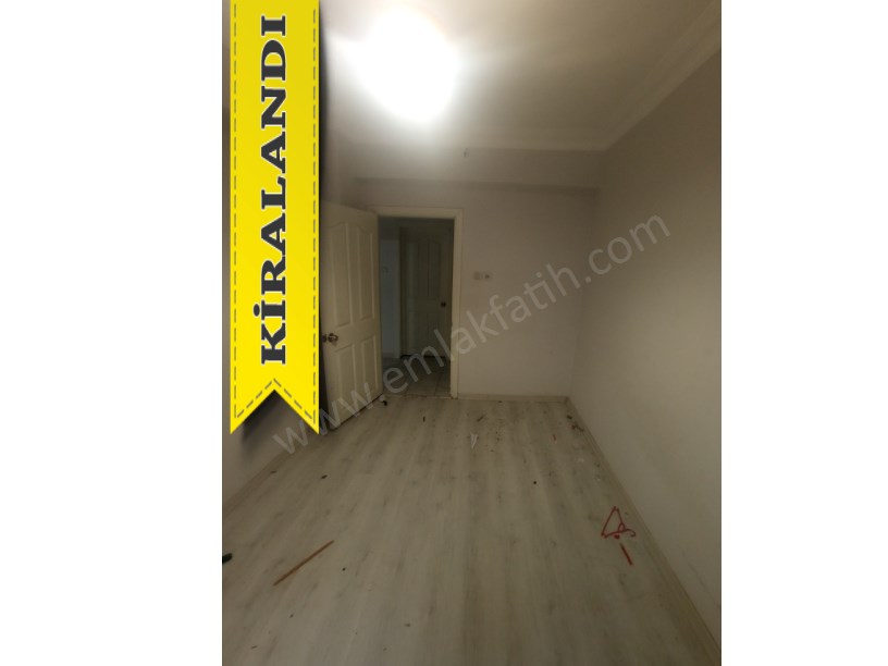 Kocamustafapaşa Genç Kiralık Daire 3+1 Yüksek Giriş  ( ESKİ PORTFÖY )