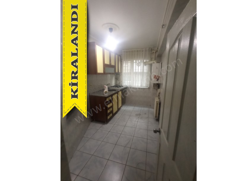 Kocamustafapaşa Genç Kiralık Daire 3+1 Yüksek Giriş  ( ESKİ PORTFÖY )