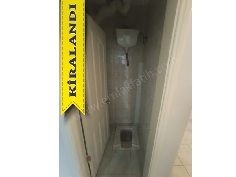 Kocamustafapaşa Genç Kiralık Daire 3+1 Yüksek Giriş  ( ESKİ PORTFÖY )