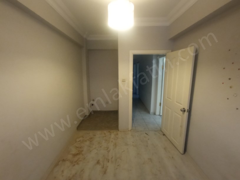 Kocamustafapaşa Genç Kiralık Daire 3+1 Yüksek Giriş  ( ESKİ PORTFÖY )