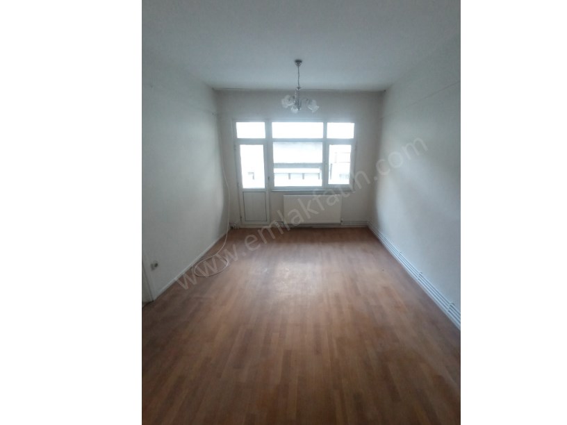 KOCAMUSTAFAPAŞA YENİ TADİLATLI 2+1 2.ARA KAT KİRALIK DAİRE KOMBİLİ