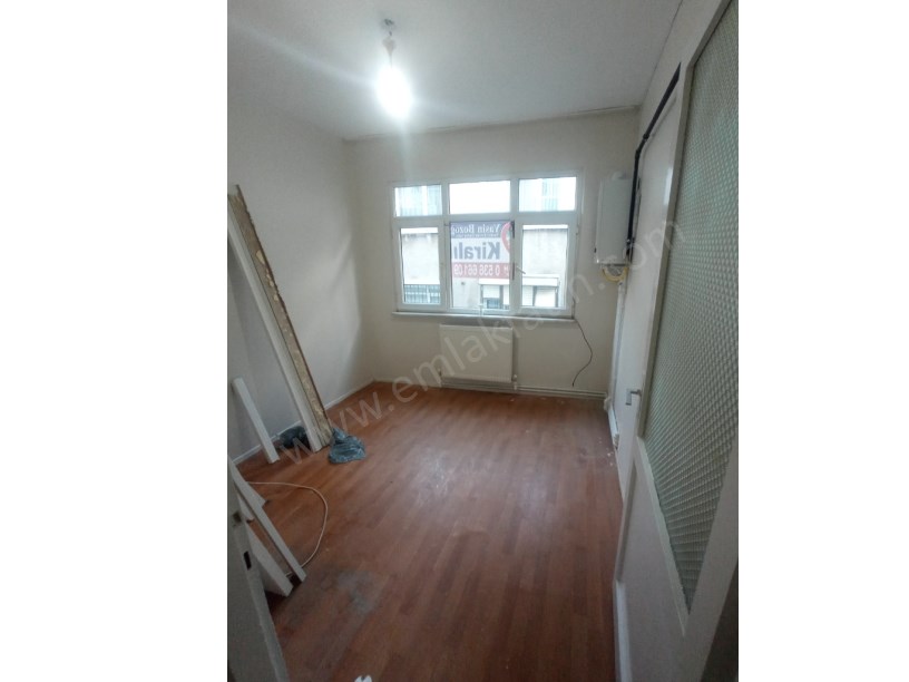 KOCAMUSTAFAPAŞA YENİ TADİLATLI 2+1 2.ARA KAT KİRALIK DAİRE KOMBİLİ