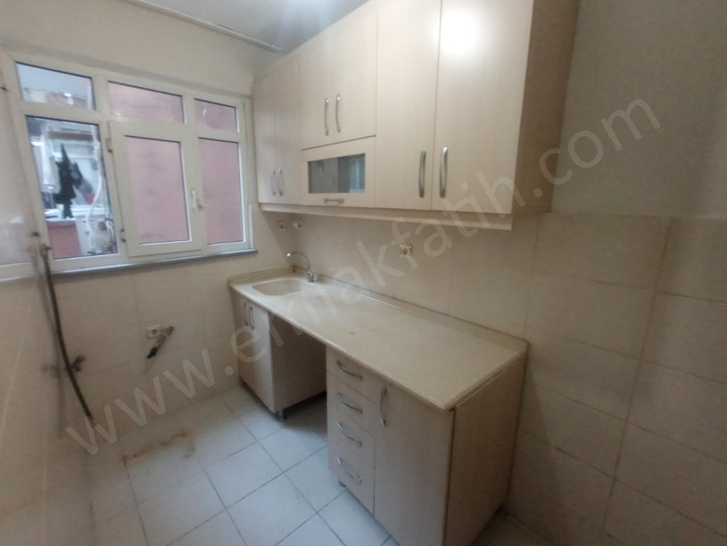 KOCAMUSTAFAPAŞA YENİ TADİLATLI 2+1 2.ARA KAT  ( ESKİ PORTFÖY )