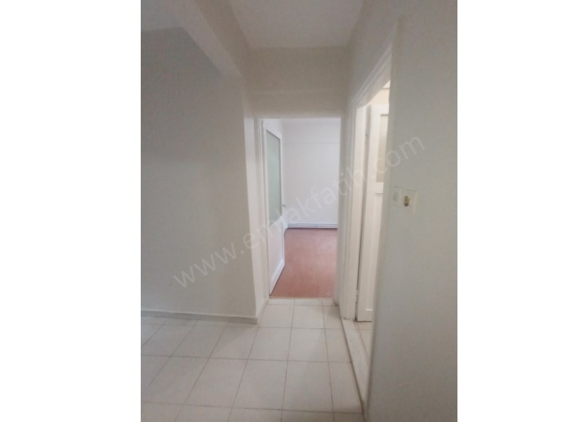 KOCAMUSTAFAPAŞA YENİ TADİLATLI 2+1 2.ARA KAT KİRALIK DAİRE KOMBİLİ