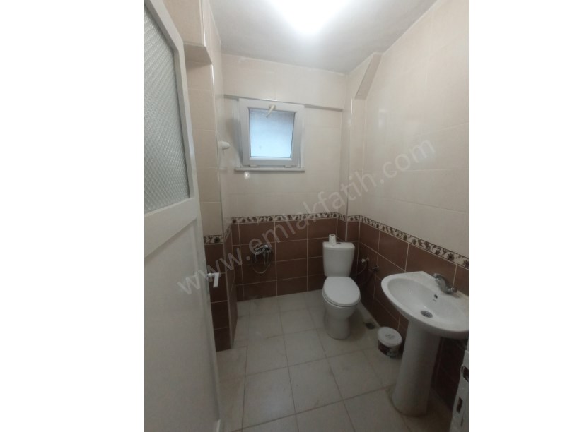 KOCAMUSTAFAPAŞA YENİ TADİLATLI 2+1 2.ARA KAT KİRALIK DAİRE KOMBİLİ
