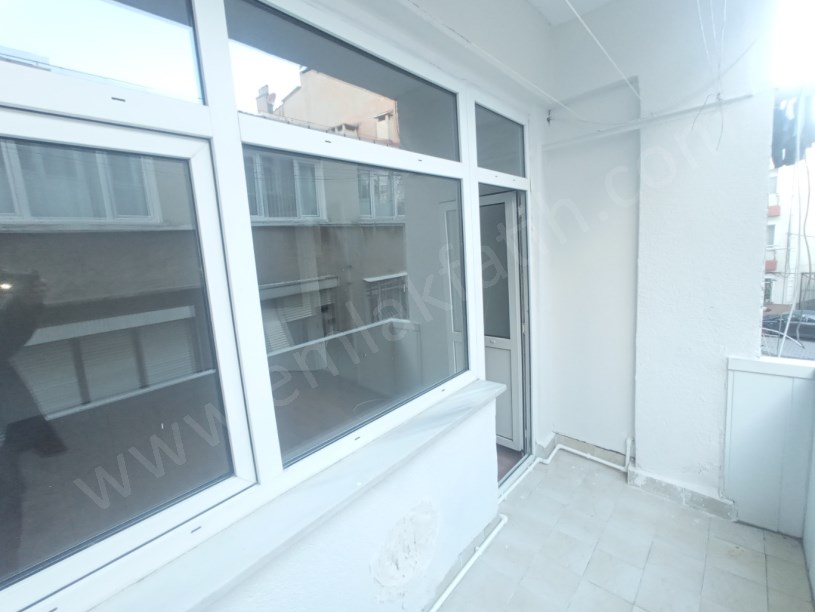 KOCAMUSTAFAPAŞA YENİ TADİLATLI 2+1 2.ARA KAT  ( ESKİ PORTFÖY )