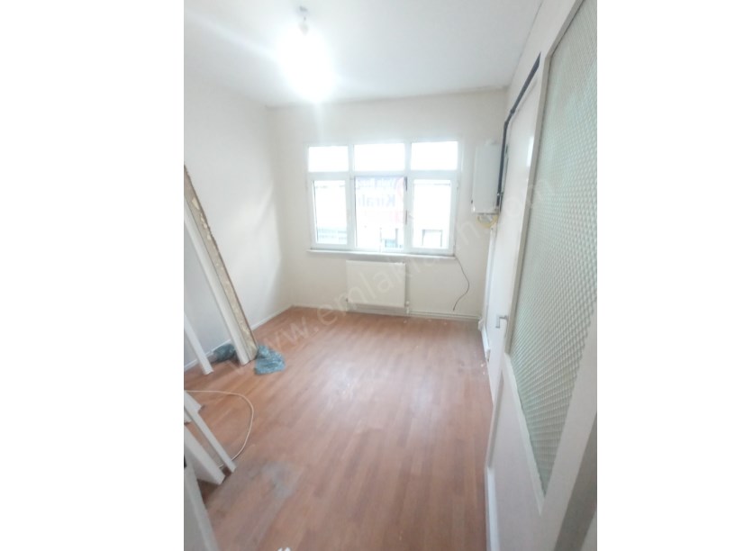 KOCAMUSTAFAPAŞA YENİ TADİLATLI 2+1 2.ARA KAT KİRALIK DAİRE KOMBİLİ