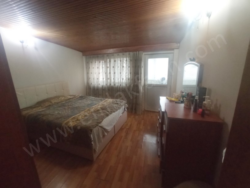 KOCAMUSTAFAPAŞADA MEYDANDA GENÇ EŞYALI 3+1 DUBLEKS DAİRE KOMBİLİ KLİMALI