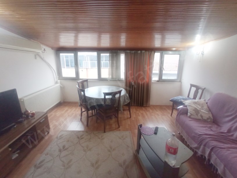 KOCAMUSTAFAPAŞADA MEYDANDA GENÇ EŞYALI 3+1 DUBLEKS DAİRE KOMBİLİ KLİMALI