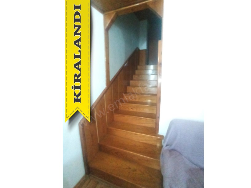 KOCAMUSTAFAPAŞADA MEYDANDA GENÇ EŞYALI 3+1 DUBLEKS DAİRE KOMBİLİ KLİMALI
