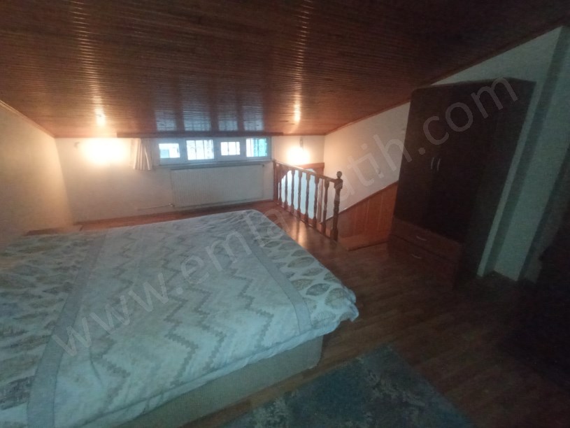 KOCAMUSTAFAPAŞADA MEYDANDA GENÇ EŞYALI 3+1 DUBLEKS DAİRE KOMBİLİ KLİMALI
