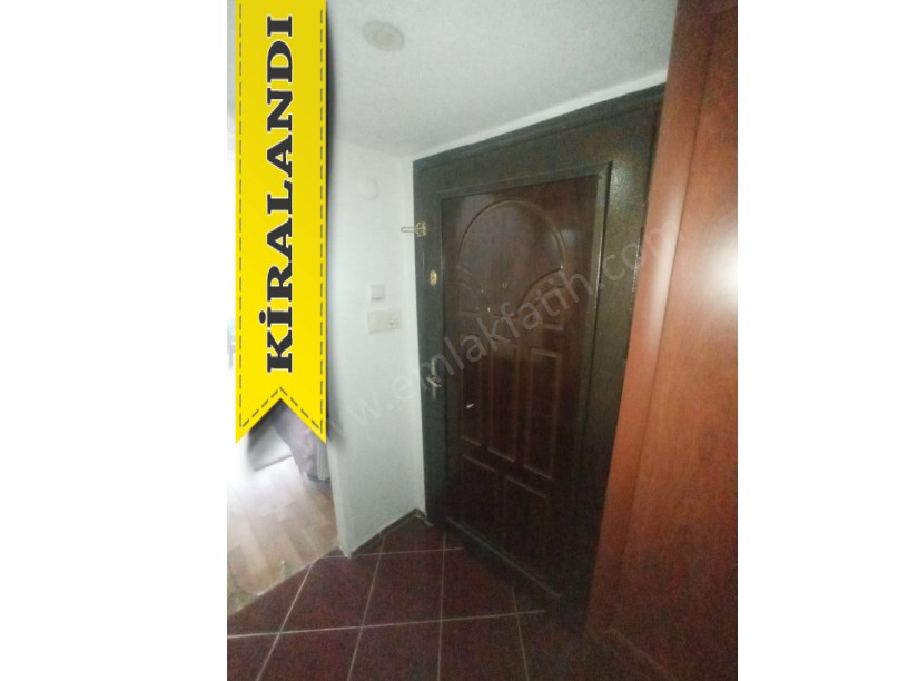 KOCAMUSTAFAPAŞADA MEYDANDA GENÇ EŞYALI 3+1 DUBLEKS DAİRE KOMBİLİ KLİMALI