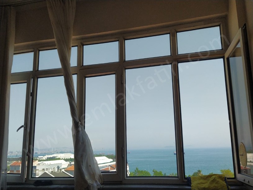 KOCAMUSTAFAPAŞADA DENİZ MANZARALI EŞYALI 1+1 ( ESKİ PORTFÖY )