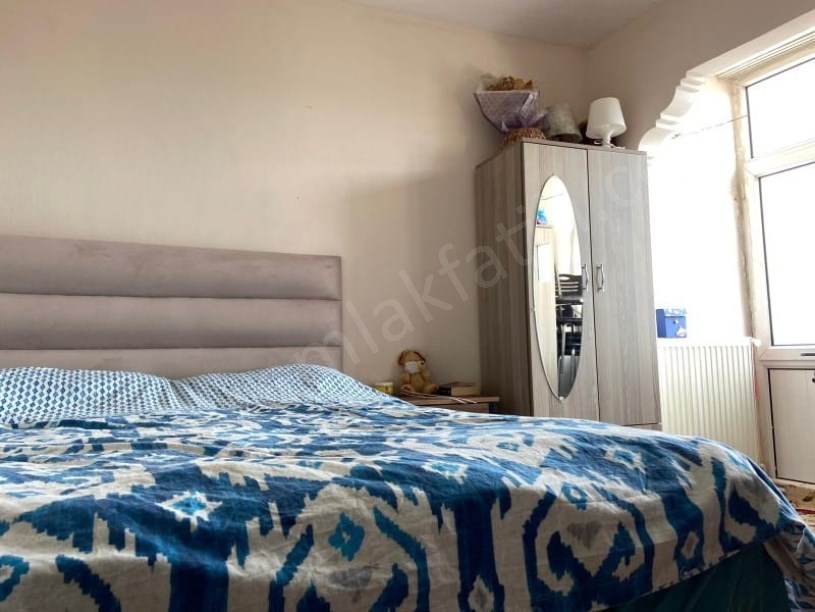 KOCAMUSTAFAPAŞADA DENİZ MANZARALI EŞYALI 1+1 ( ESKİ PORTFÖY )