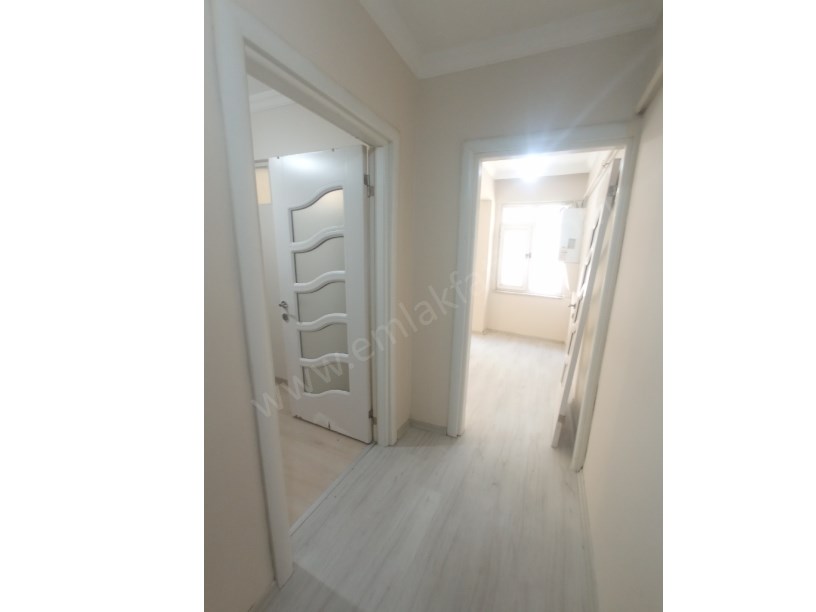 Seyyid Ömer Kombili 1+1 Ön Cephe 45m2 Daire Full Yapılı Yüksek Giriş