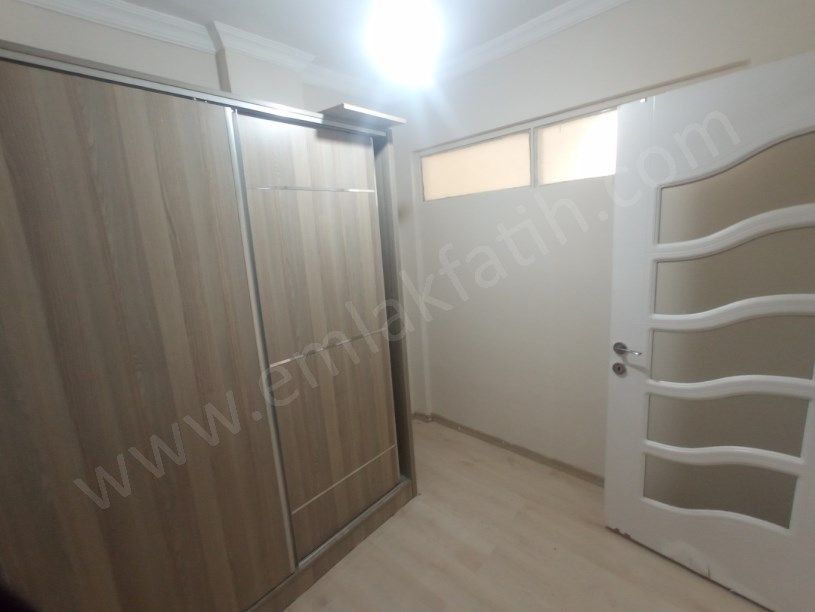 Seyyid Ömer Kombili 1+1 Ön Cephe 45m2 Daire Full Yapılı Yüksek Giriş