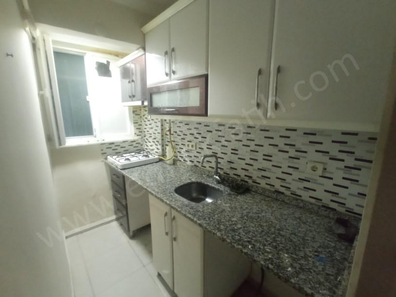 Seyyid Ömer Kombili 1+1 Ön Cephe 45m2 Daire Full Yapılı Yüksek Giriş