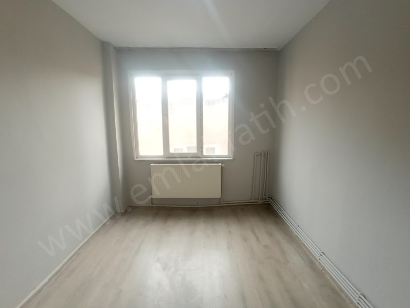 KOCAMUSTAFAPAŞA KİRALIK DAİRE L SALON 1,5+1 4.KAT ( ESKİ PORTFÖY )